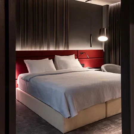 Luxor & Casino 호텔 4*